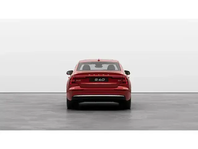 Usado Volvo S60 Plus 197 CV (144 kW) 2023 Rojo Berlina