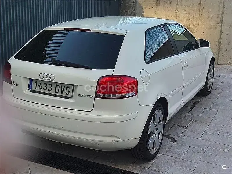 Usado Audi A3 Ambition 140 CV (102 kW) 2006 Blanco Utilitario