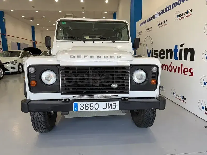 Usado Land Rover Defender 122 HP (89 kW) 2016 Branco Carrinha