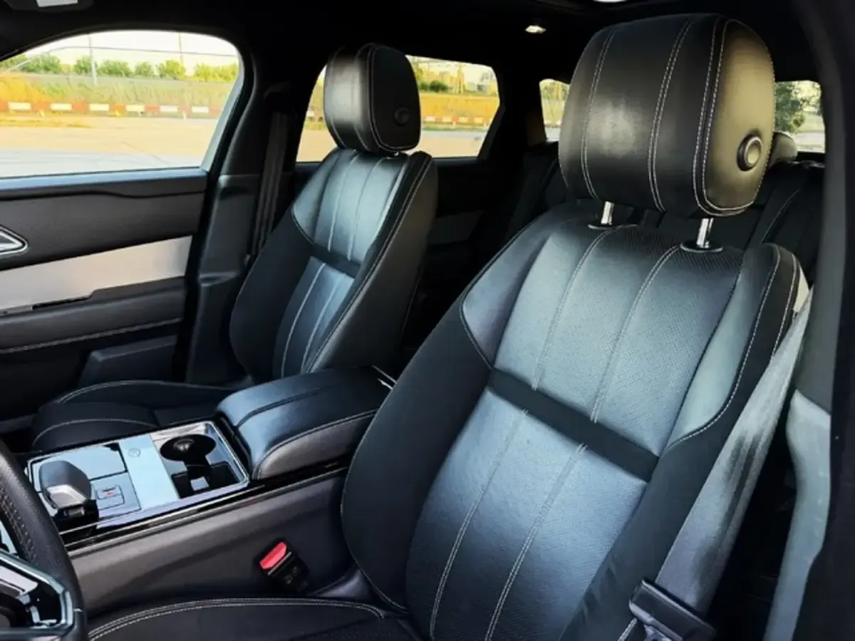 Usado Land Rover Range Rover Velar R-Dynamic 204 CV (150 kW) 2021 Gris SUV