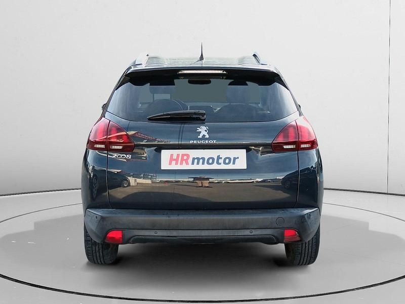 Usado Peugeot 2008 Style 83 CV (61 kW) 2018 Gris SUV