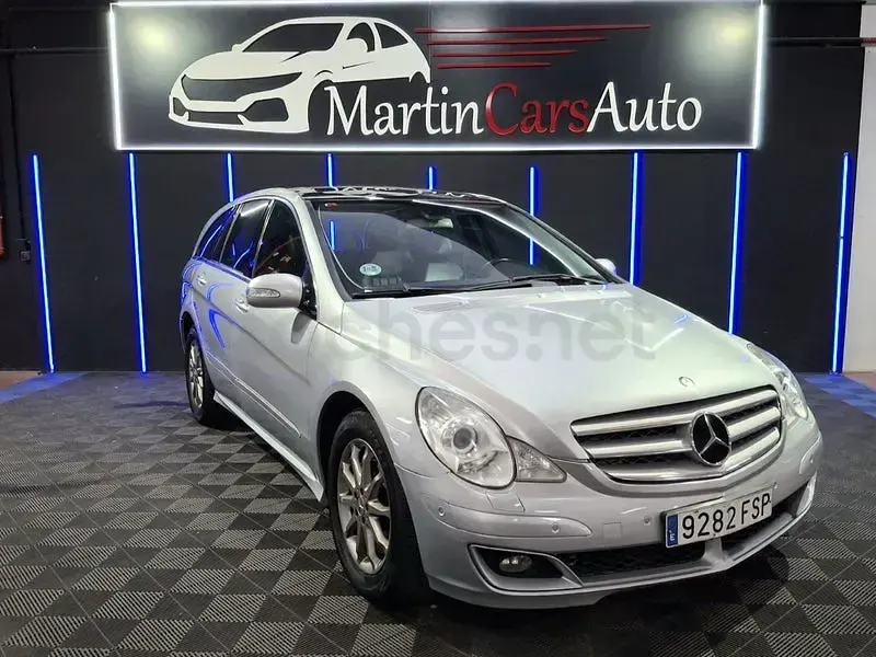 Usado Mercedes R320 224 CV (164 kW) 2006 Gris / plata Monovolumen