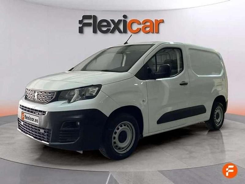 Usado Peugeot Partner 102 CV (75 kW) 2021 Blanco Monovolumen