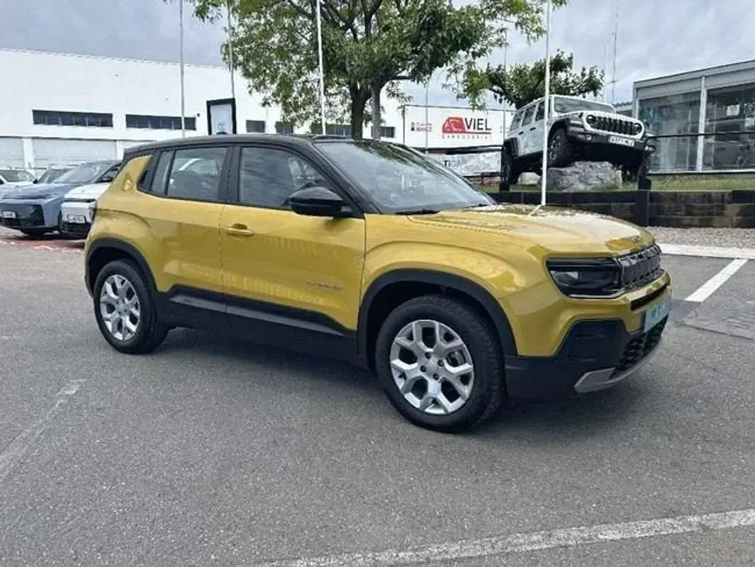 Usado Jeep Avenger Altitude 101 CV (74 kW) 2023 Amarillo SUV