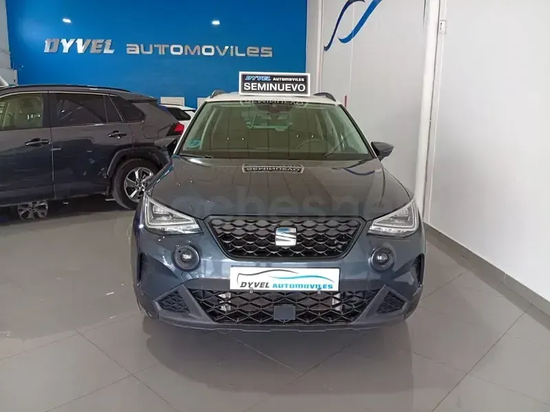 Usado Seat Arona Style 115 CV (84 kW) 2025 Azul SUV