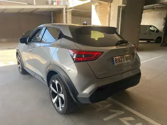 Usado Nissan Juke Tekna 114 CV (83 kW) 2023 Gris SUV