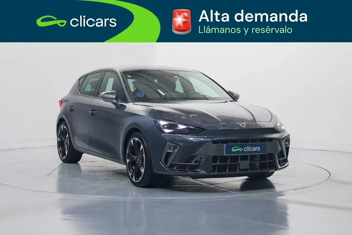 Usado Cupra Leon 150 CV (110 kW) 2025 Gris