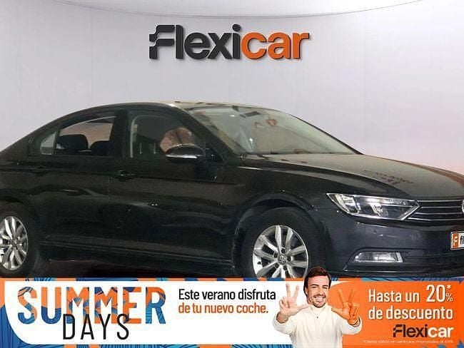 Gris / plata Usado 2017 VW Passat Advance Berlina | 16.990 € (Precio justo) - Imagen 1/4