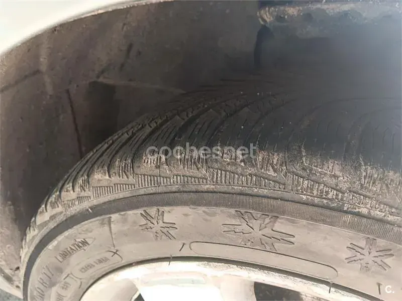 Usado Ford S-MAX Trend 125 CV (91 kW) 2007 Gris / plata Monovolumen