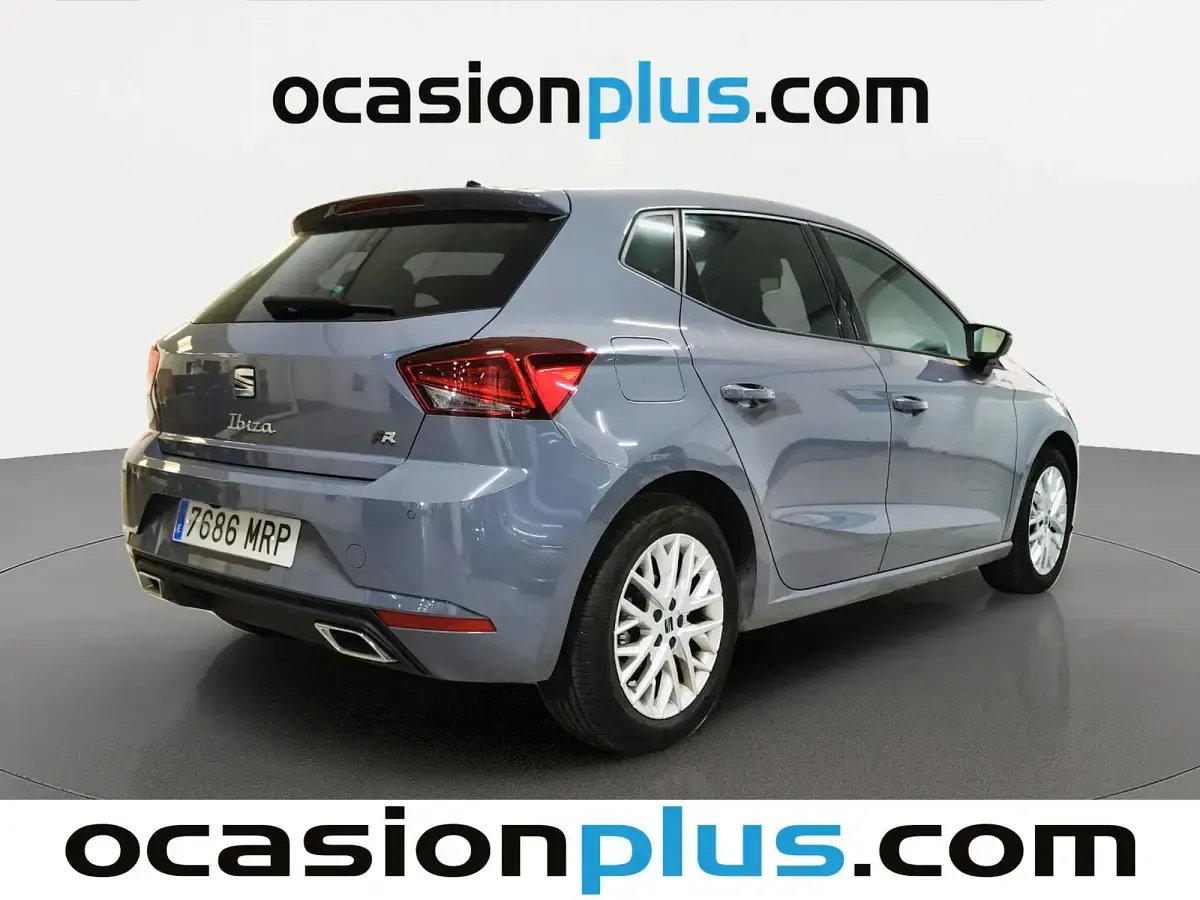 Usado Seat Ibiza FR 116 CV (85 kW) 2024 Gris Utilitario