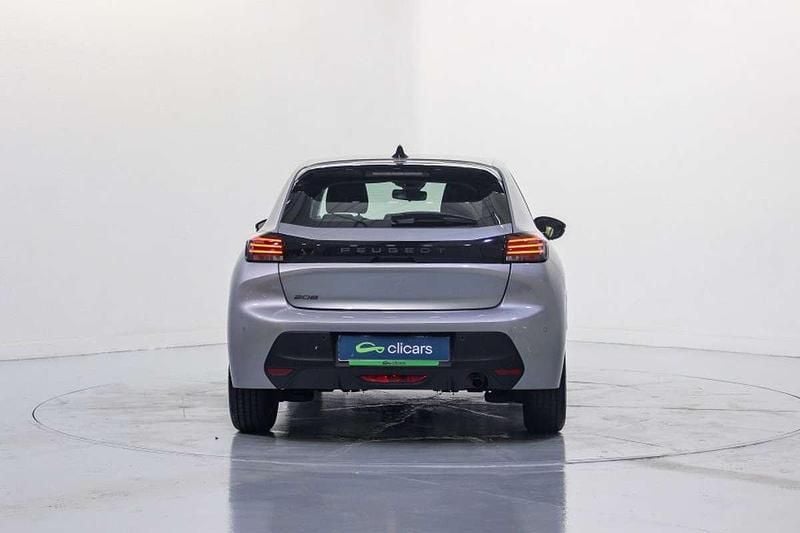 Usado Peugeot 208 Style 75 HP (55 kW) 2024 Prateado Citadino