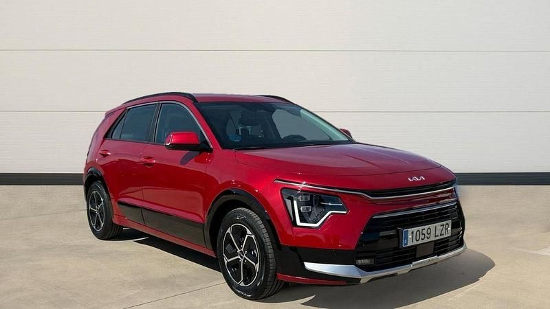 Usado Kia e-Niro 134 kW (183 CV) 2022 Rojo SUV