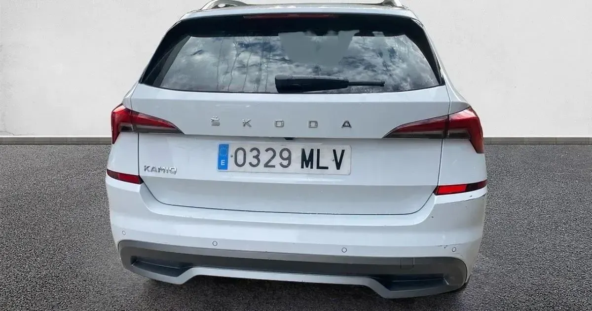 Usado Skoda Kamiq 110 CV (80 kW) 2023 SUV
