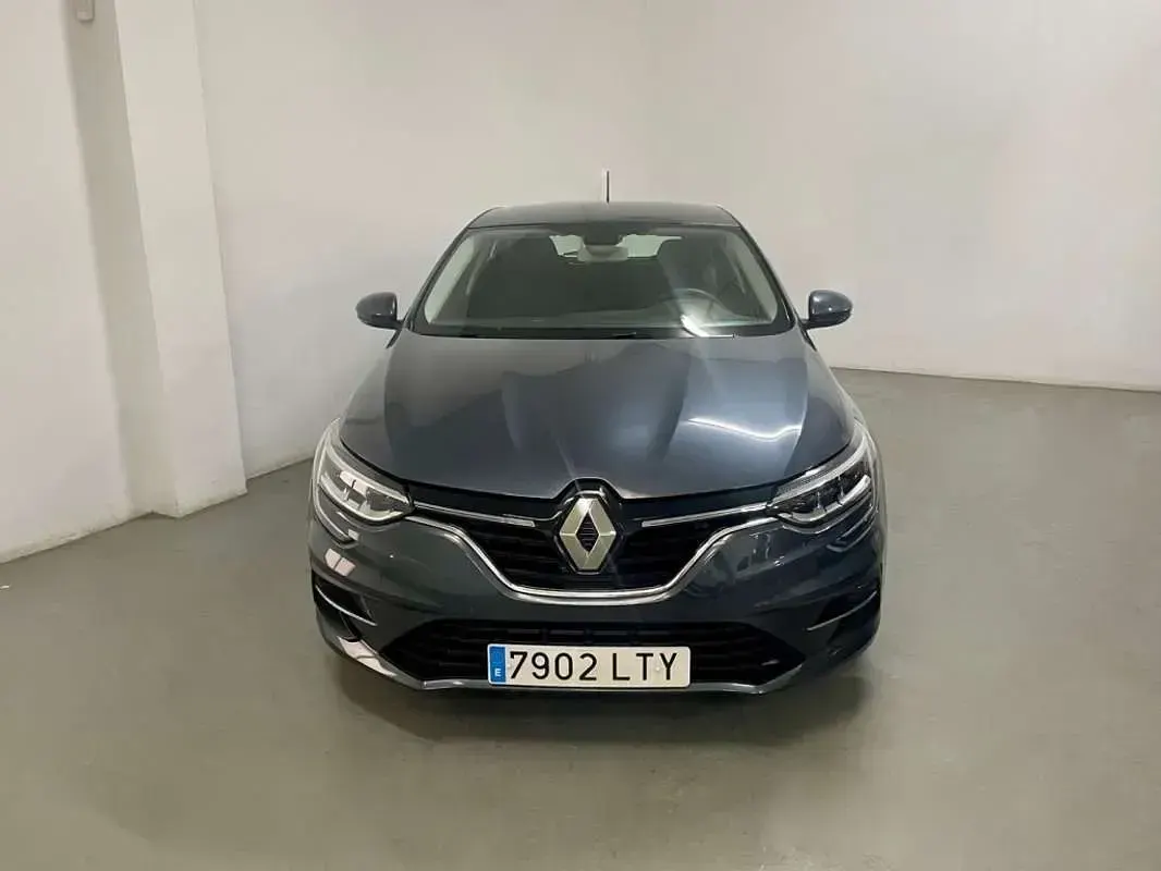 Usado Renault Mégane Life 116 CV (85 kW) 2021 Gris Utilitario