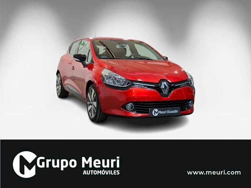 Usado Renault Clio IV 95 CV (69 kW) 2015 Rojo Berlina
