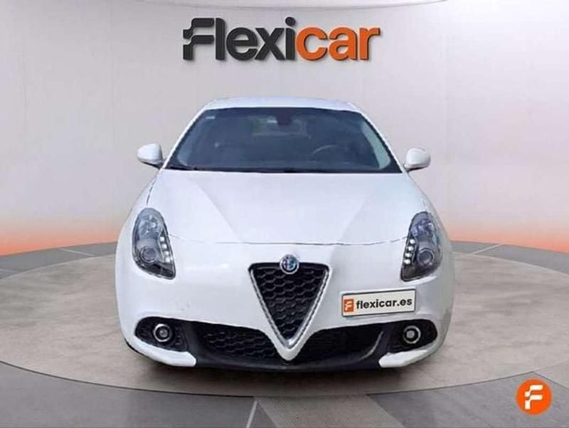 Usado Alfa Romeo Giulietta Tech Edition 120 CV (88 kW) 2019 Blanco Utilitario