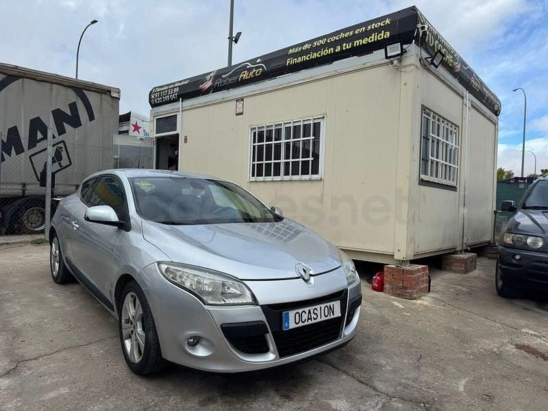 Usado Renault Mégane Dynamique 130 CV (95 kW) 2010 Gris / plata Berlina