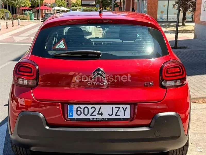 Usado Citroën C3 Feel 82 CV (60 kW) 2017 Rojo Berlina