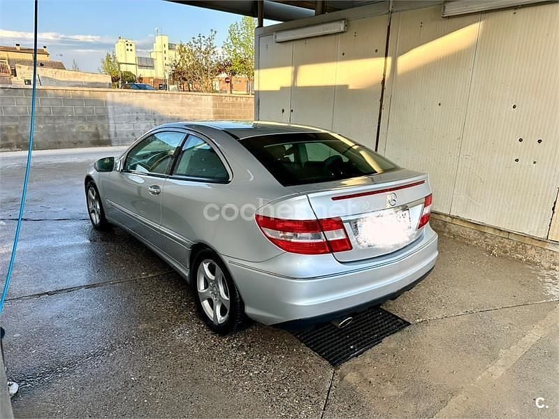 Usado Mercedes CLC180 143 CV (105 kW) 2009 Gris / plata Utilitario