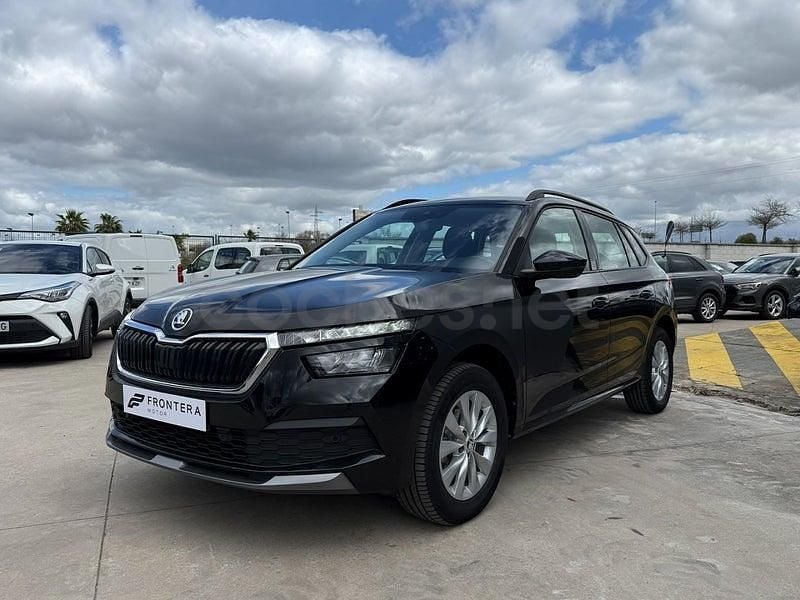 Usado Skoda Kamiq Ambition 110 CV (80 kW) 2021 Negro SUV