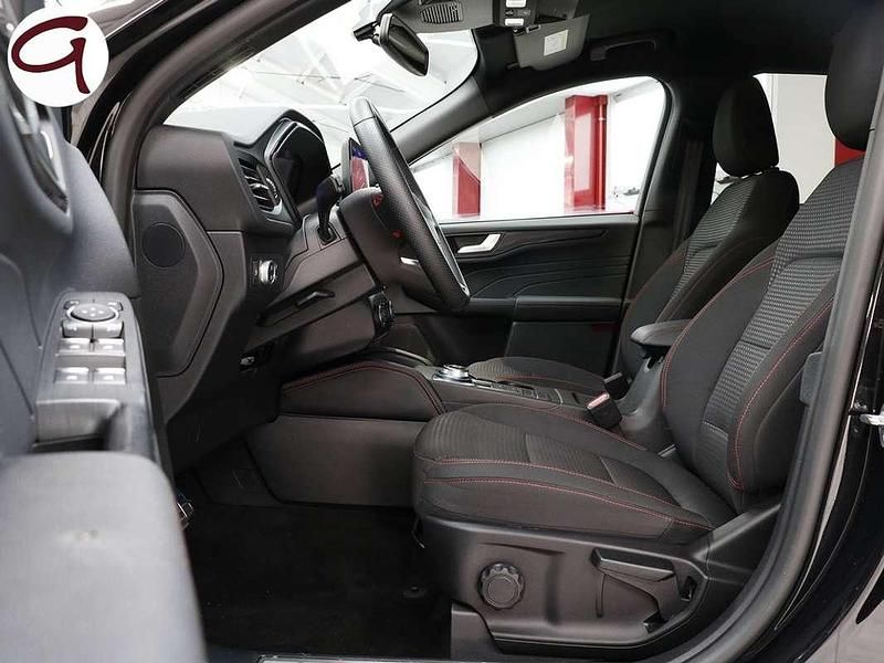 Usado Ford Kuga ST-Line 224 CV (164 kW) 2023 Negro SUV