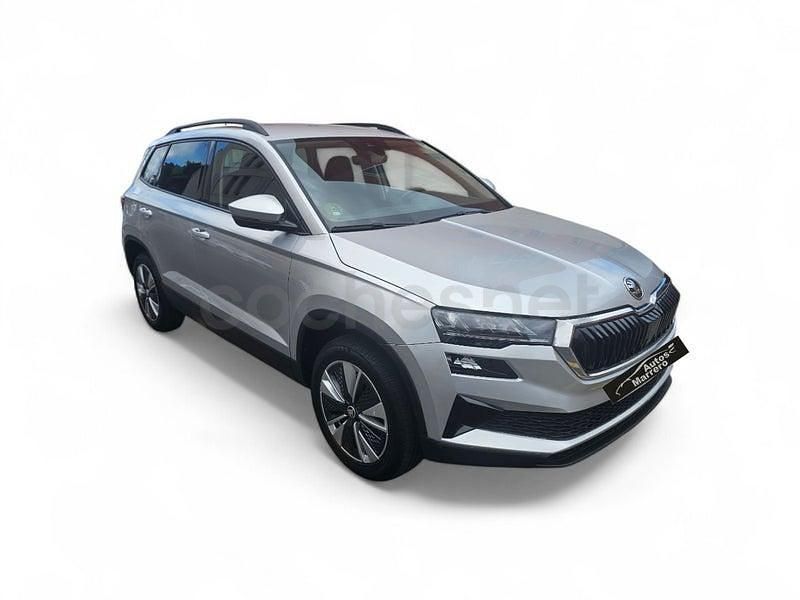 Usado Skoda Karoq Ambition 110 CV (80 kW) 2023 Gris / plata SUV