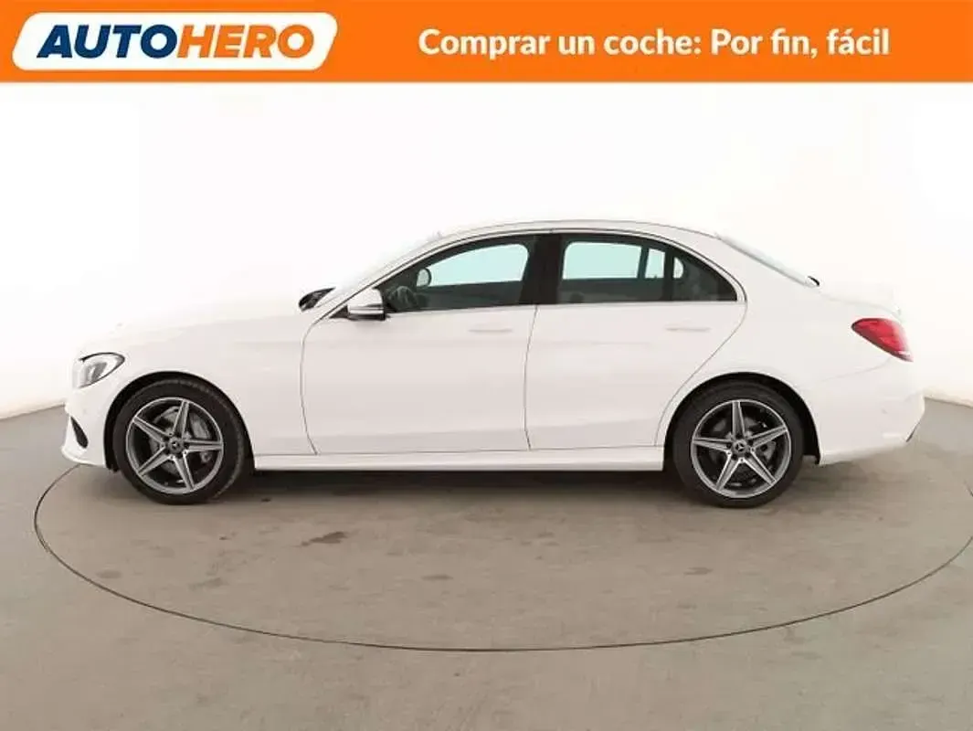 Usado Mercedes C220 AMG line 170 CV (125 kW) 2017 Blanco Berlina