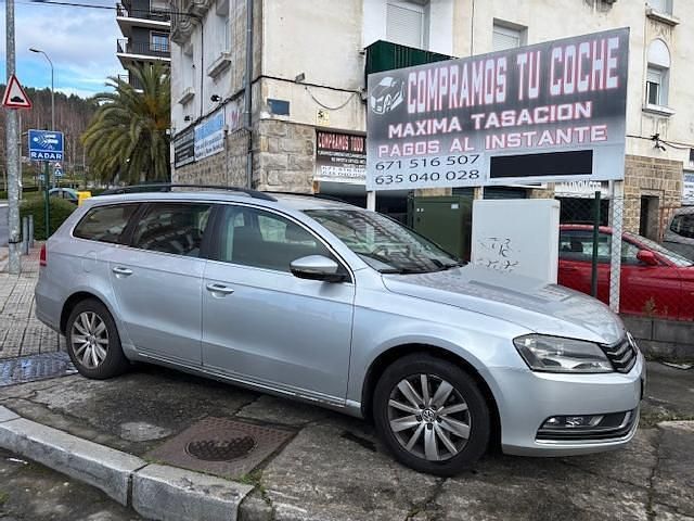Usado VW Passat Advance 140 CV (102 kW) 2011 Plateado Familiar