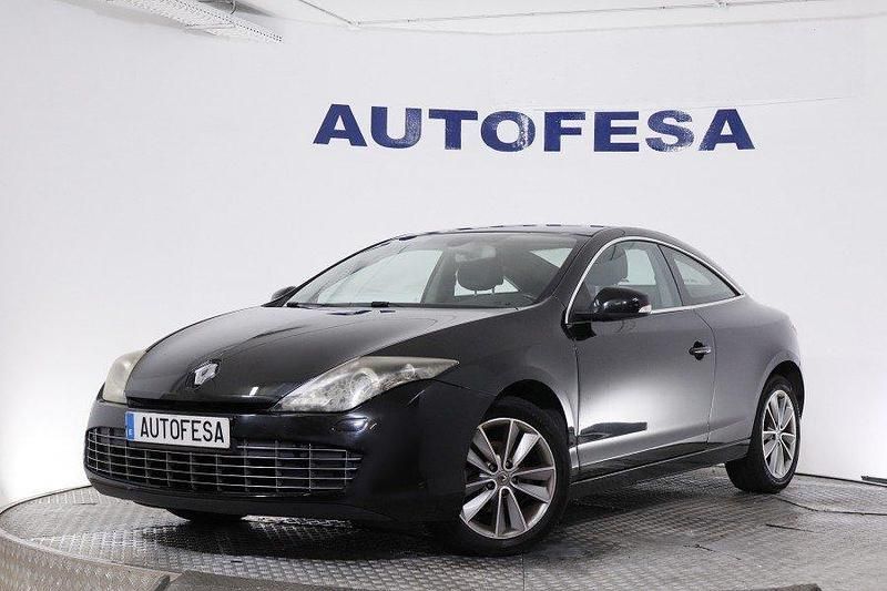 Usado Renault Laguna III Black Edition 110 CV (80 kW) 2014 Negra Coupe