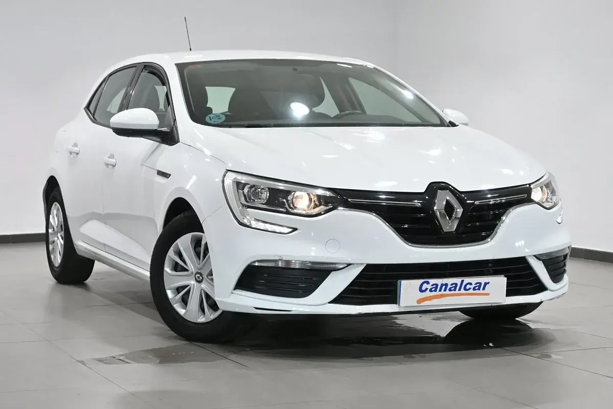 Usado Renault Mégane Life 95 CV (69 kW) 2019 Blanco