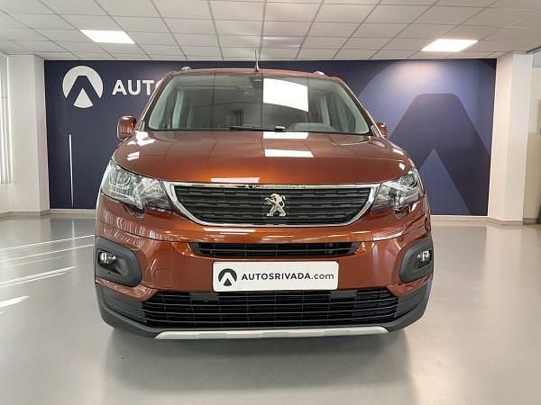 Usado Peugeot Rifter Allure 130 CV (95 kW) 2021 Metallic copper (metalizado) Monovolumen