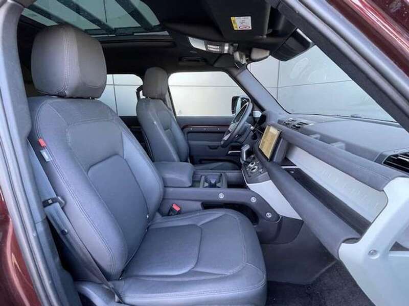 Usado Land Rover Defender SE Dynamic 249 CV (183 kW) 2023 Burdeos SUV