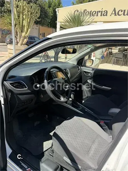Usado Suzuki Baleno GLX 111 CV (81 kW) 2019 Blanco Utilitario