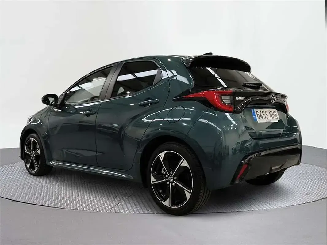 Usado Toyota Yaris Style 116 CV (85 kW) 2025 Utilitario