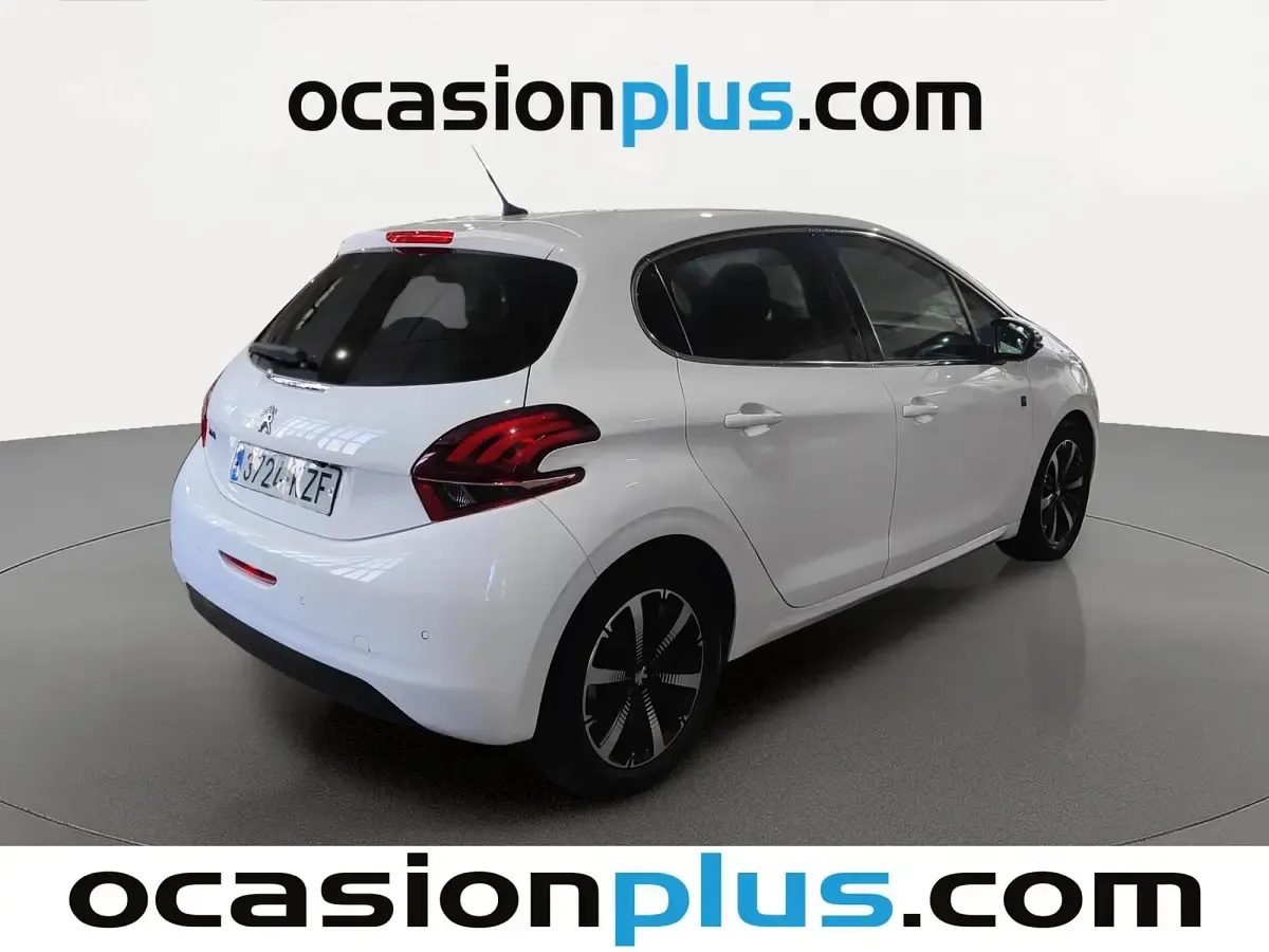 Usado Peugeot 208 99 CV (72 kW) 2019 Blanco Utilitario