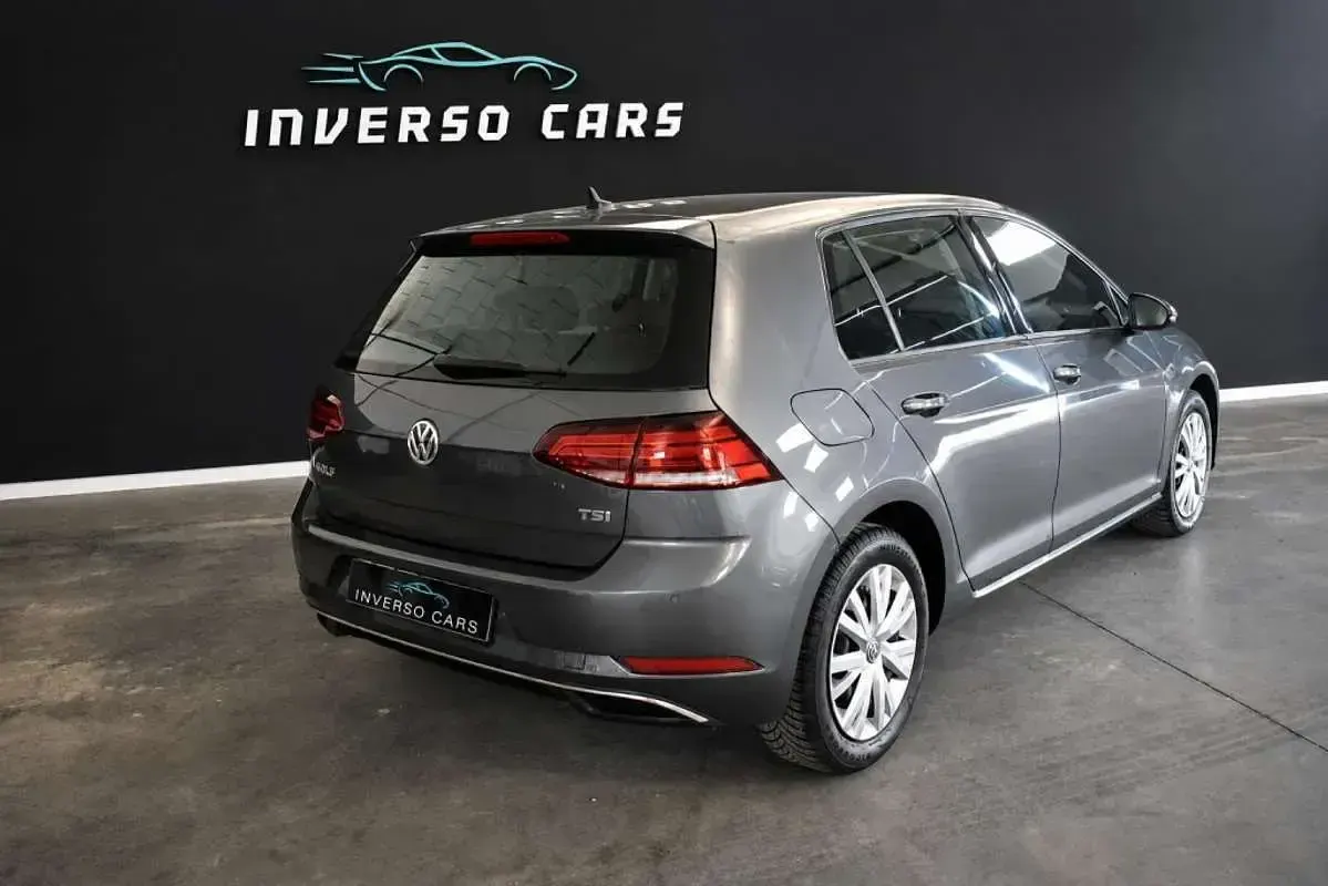 Usado VW Golf VII Edition 110 CV (80 kW) 2018 Gris Utilitario