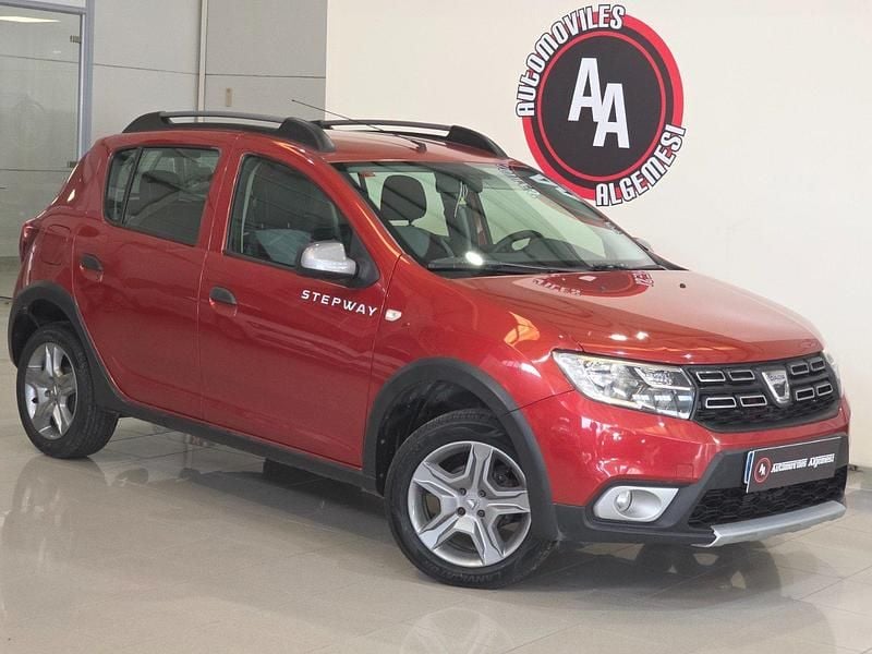 Usado Dacia Sandero Stepway 90 CV (66 kW) 2019 Burdeos Utilitario