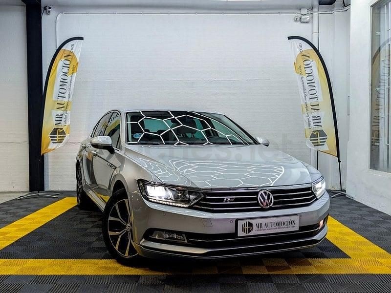 Usado VW Passat Advance 150 CV (110 kW) 2017 Gris / plata Berlina