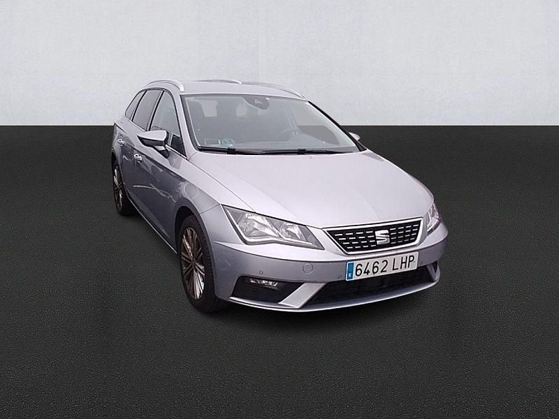 Usado Seat Leon XCELLENCE 150 CV (110 kW) 2020 Gris Familiar
