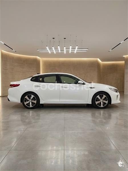 Usado Kia Optima 141 CV (103 kW) 2017 Blanco Berlina