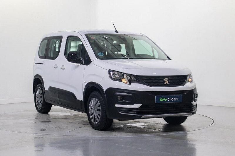 Usado Peugeot Rifter Business-Line 100 CV (73 kW) 2023 Blanco Monovolumen