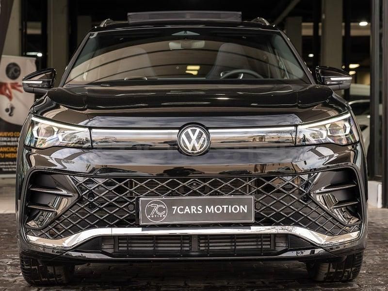 Nuevo VW Tiguan R-line 150 CV (110 kW) 2025 Negro SUV