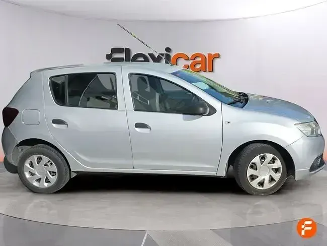 Usado Dacia Sandero Ambiance 73 CV (53 kW) 2017 Gris