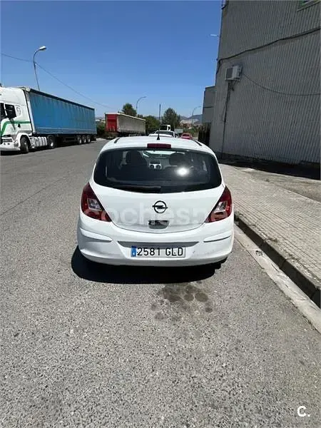 Usado Opel Corsa Cosmo 80 CV (58 kW) 2009 Blanco Utilitario