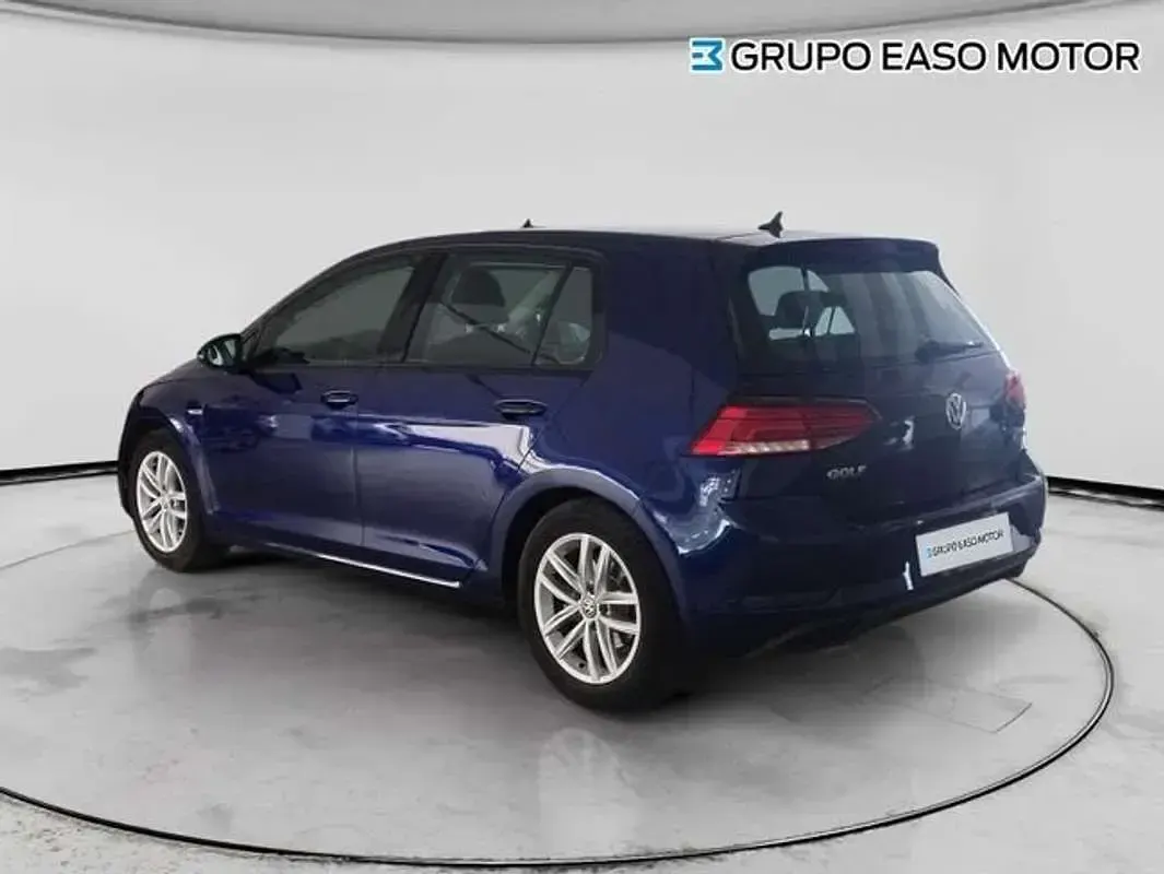 Usado VW Golf VIII Edition 131 CV (96 kW) 2020 Azul Berlina