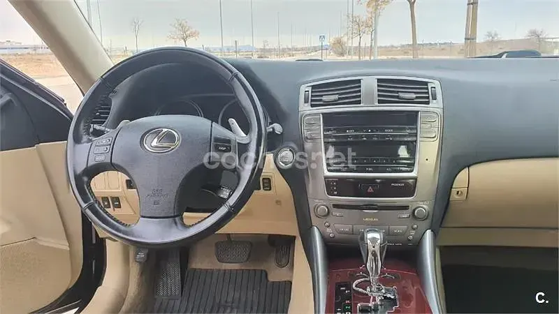 Usado Lexus IS250 Luxury Line 208 CV (152 kW) 2007 Negro Berlina