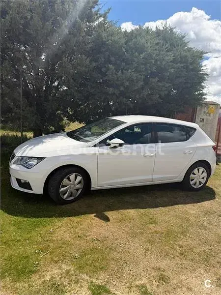 Usado Seat Leon Reference 90 CV (66 kW) 2019 Blanco Berlina
