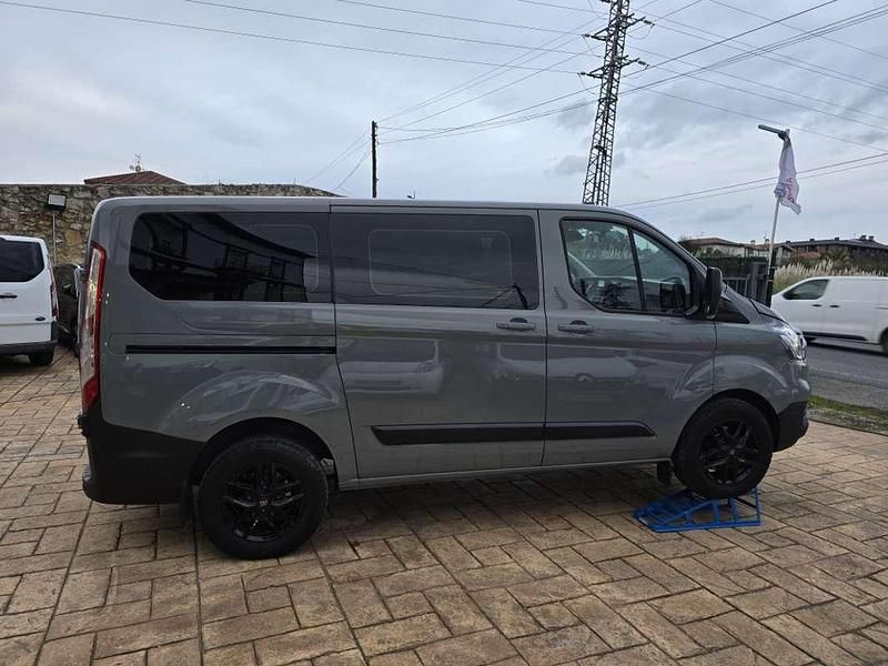 Usado Ford Tourneo Trend 105 CV (77 kW) 2019 Gris Monovolumen