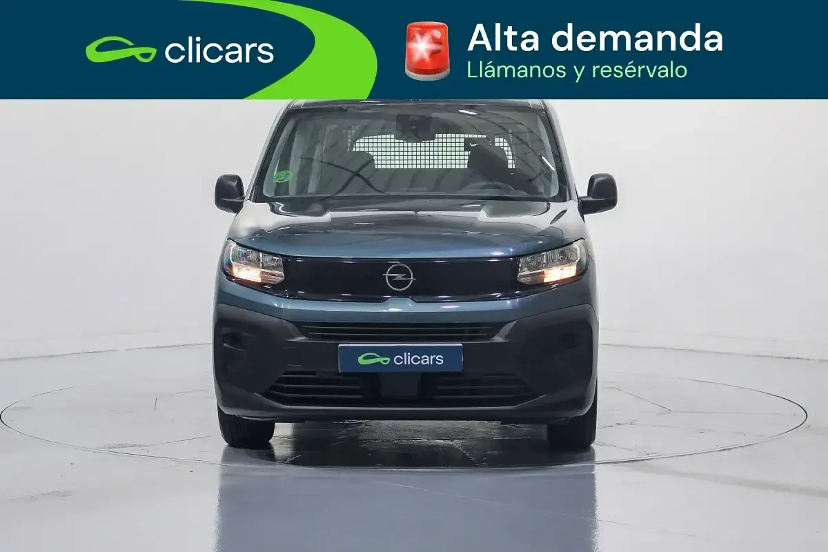Usado Opel Combo Edition 100 CV (73 kW) 2025 Azul Monovolumen