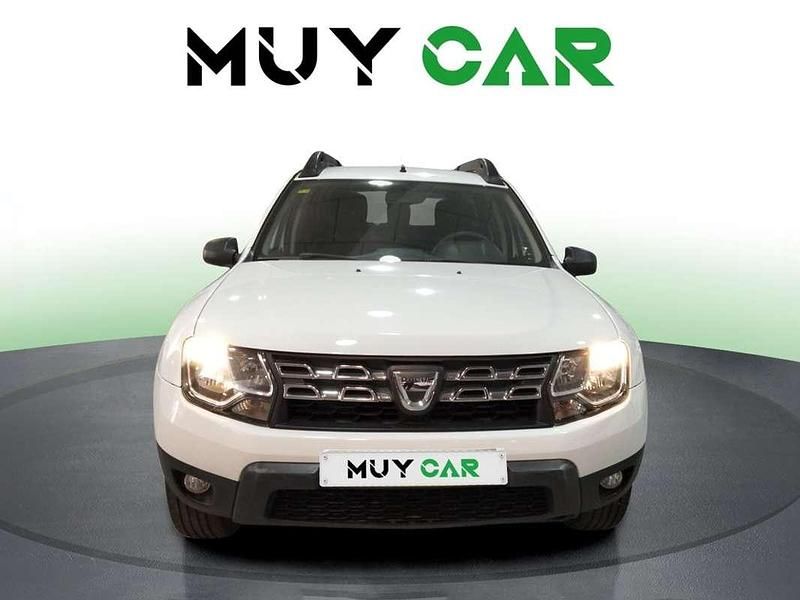 Usado Dacia Duster Ambiance 114 HP (83 kW) 2017 Branco SUV